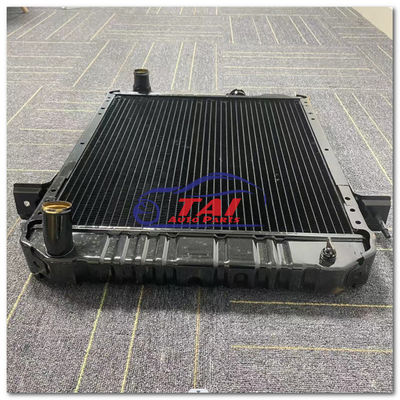 Un bon prix. Radiateur 8973710110 d'accessoires de moteur de voiture de montage de voiture pour le refroidissement de camion d'Isuzu en ligne