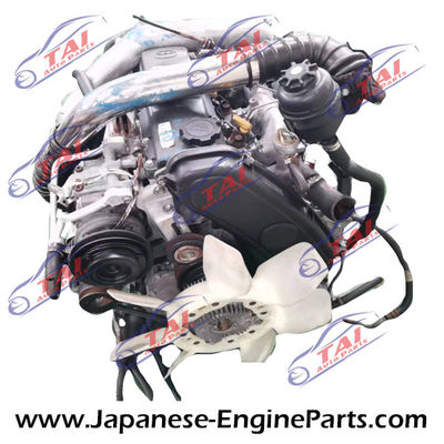Un bon prix. La boîte de vitesse manuelle de 1KZT 2WD a utilisé les moteurs japonais pour Toyota Hilux en ligne