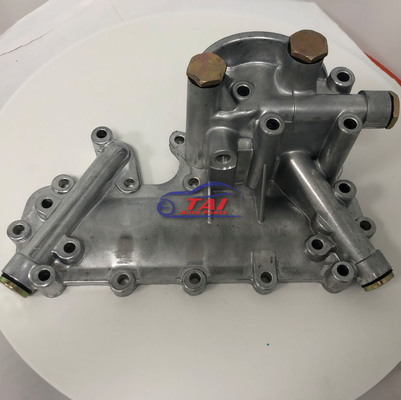 Les pièces de moteur de W06D W06E Hino huile la couverture 15711-1430 de réfrigérant pour le camion