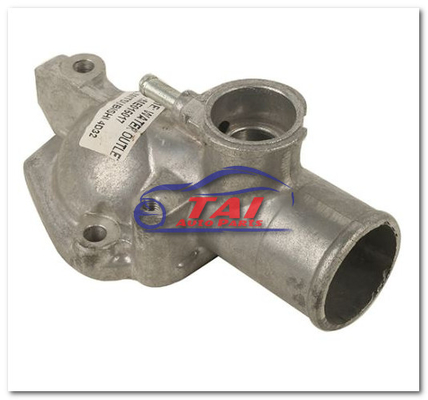 Good price Logement de thermostat du liquide réfrigérant ME015017 pour le débouché de l'eau de Mitsubishi 4D32 en ligne