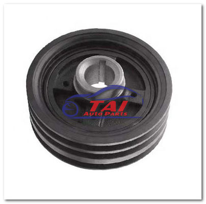Bon prix Pièces détachées automobiles ME017116 Arbre à manivelle à poulie pour le camion-citerne MITSUBISHI 4D32 4D34 en ligne