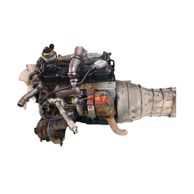 Moteur japonais QD32 Turbo Nissan Parties Moteur diesel avec boîte de vitesses Pour Nissan Cabstar