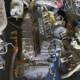 Nissan Atlas FD42 FD46 FD46 Assemblage du moteur turbo avec boîte de vitesses manuelle à 2 roues