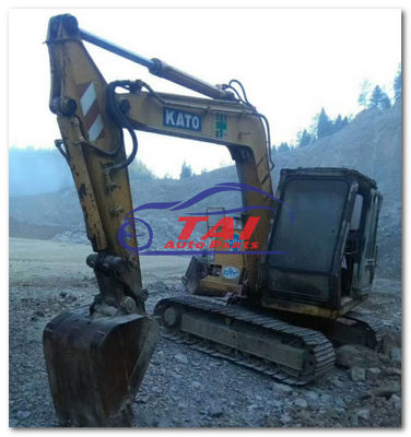 Bon prix Une excavatrice Kato HD250 en bon état, originaire du Japon. en ligne