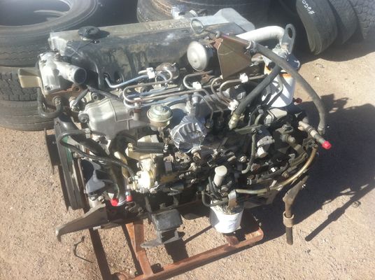 Bon prix Parties détachées pour moteur Isuzu 4HE1 usagé 99,2 / 4000 KW (PS) / Rpm Puissance 6 cylindres en ligne