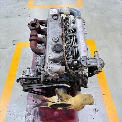 Bon prix 4D32 moteur diesel 3,57L cylindrée naturellement aspirée 110HP Puissance pour camions légers et minibus en ligne