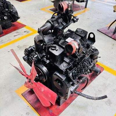 Assemblage moteur diesel turbo 3,9 L dédié 4BT avec injection mécanique pour chargeuses et excavatrices