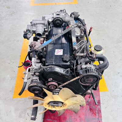 Moteur diesel 1HD-FTE 24V DOHC Turbo Intercooler 205HP / 430N · m couple avec bloc de fonte renforcé pour Toyota Land Cruiser & Coaster Bus