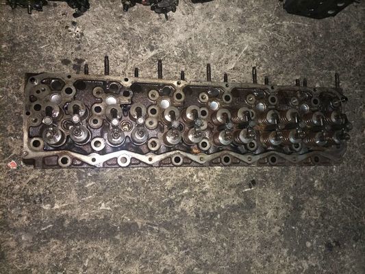 Bon prix Nissan UD FE6 24V Parties de moteur diesel Fe6 24 Tête de cylindre de soupape En état d'utilisation en ligne