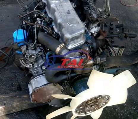 Nissan SD22 SD23 a employé la bonne condition d'accessoires de moteur diesel